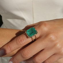 Load image into Gallery viewer, Elisabeth Bell Emerald Light Ring