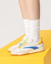 Load image into Gallery viewer, Oncept Panama Sneaker - Retro White